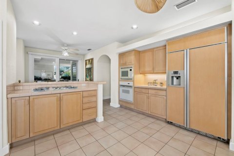 Condo in Longboat Key, Florida, 3 bedrooms № 2095364 - photo 17