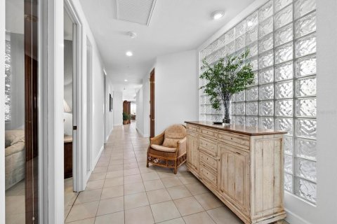 Condo in Longboat Key, Florida, 3 bedrooms № 2095364 - photo 8