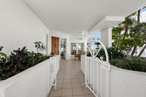 Condo in Longboat Key, Florida, 3 bedrooms № 2095364 - photo 5