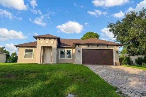 Villa ou maison à North Port, Floride 3 chambres, 138.05 m2 № 2373774