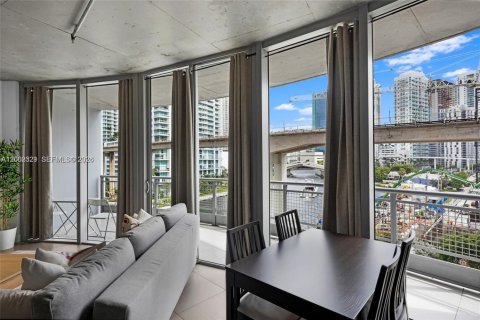 Condo in Miami, Florida, 1 bedroom  № 2067712 - photo 21