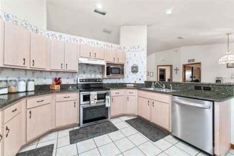 House in Ocala, Florida 3 bedrooms, 202.99 sq.m. № 1812691 - photo 10