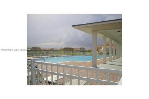 Casa en venta en Homestead, Florida, 3 dormitorios, 117.24 m2 № 1812215 - foto 17
