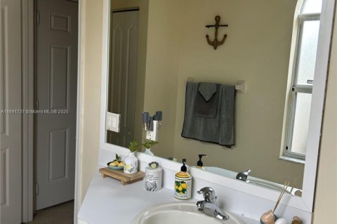 Casa en venta en Homestead, Florida, 3 dormitorios, 117.24 m2 № 1812215 - foto 12