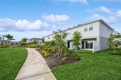 Touwnhouse à louer à Sarasota, Floride: 2 chambres, 109.62 m2 № 2429566 - photo 2