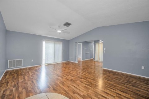 Villa ou maison à louer à Hudson, Floride: 3 chambres, 118.36 m2 № 2306442 - photo 3