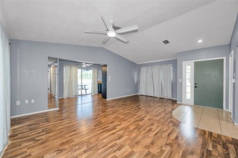 Villa ou maison à louer à Hudson, Floride: 3 chambres, 118.36 m2 № 2306442 - photo 5