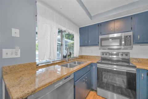 Villa ou maison à louer à Hudson, Floride: 3 chambres, 118.36 m2 № 2306442 - photo 11