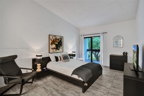 Condo in Deerfield Beach, Florida, 2 bedrooms  № 1753817 - photo 2