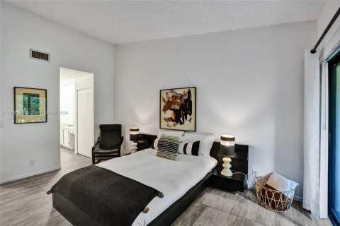 Condo in Deerfield Beach, Florida, 2 bedrooms  № 1753817 - photo 7