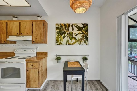 Condo in Deerfield Beach, Florida, 2 bedrooms  № 1753817 - photo 26