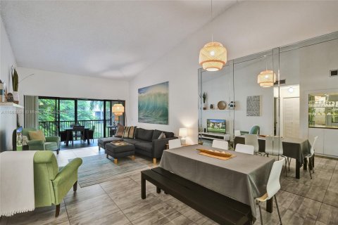 Condo in Deerfield Beach, Florida, 2 bedrooms  № 1753817 - photo 6