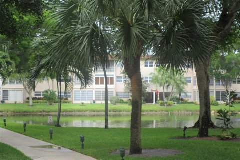 Copropriété à vendre à Lauderdale Lakes, Floride: 2 chambres, 87.7 m2 № 1453397 - photo 5