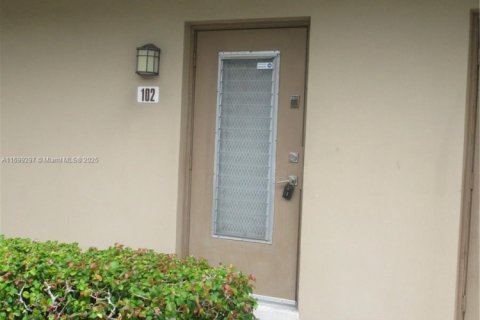 Copropriété à vendre à Lauderdale Lakes, Floride: 2 chambres, 87.7 m2 № 1453397 - photo 26