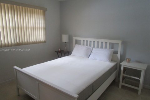 Copropriété à vendre à Lauderdale Lakes, Floride: 2 chambres, 87.7 m2 № 1453397 - photo 15