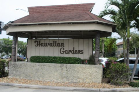 Copropriété à vendre à Lauderdale Lakes, Floride: 2 chambres, 87.7 m2 № 1453397 - photo 1