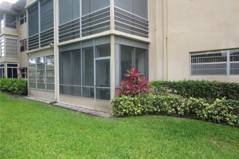 Copropriété à vendre à Lauderdale Lakes, Floride: 2 chambres, 87.7 m2 № 1453397 - photo 12