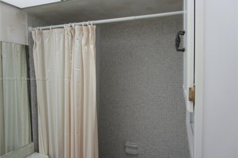 Copropriété à vendre à Lauderdale Lakes, Floride: 2 chambres, 87.7 m2 № 1453397 - photo 23