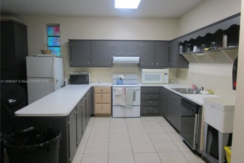 Copropriété à vendre à Lauderdale Lakes, Floride: 2 chambres, 87.7 m2 № 1453397 - photo 8