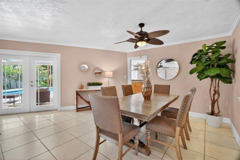 House in Maitland, Florida 4 bedrooms, 278.71 sq.m. № 1885613 - photo 11