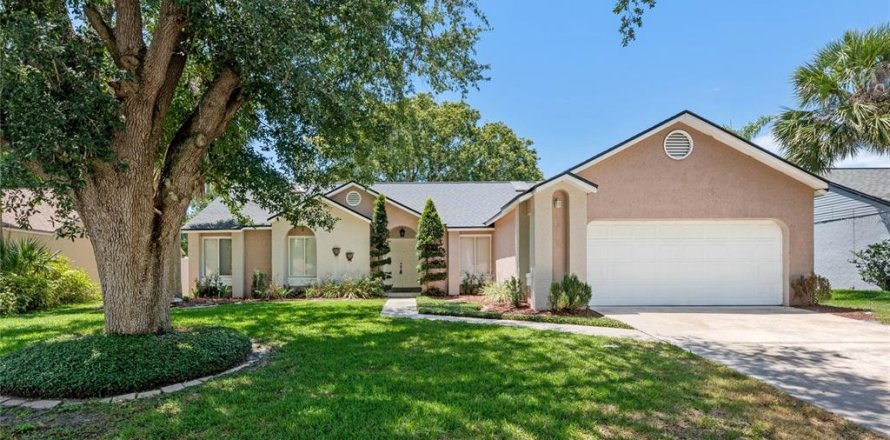 Casa en Lake Mary, Florida 3 dormitorios, 140.65 m2 № 2230577