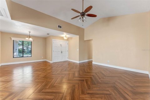 Casa en venta en Lake Mary, Florida, 3 dormitorios, 140.65 m2 № 2230577 - foto 4