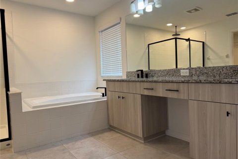 House in Wesley Chapel, Florida 5 bedrooms, 328.04 sq.m. № 2094882 - photo 14