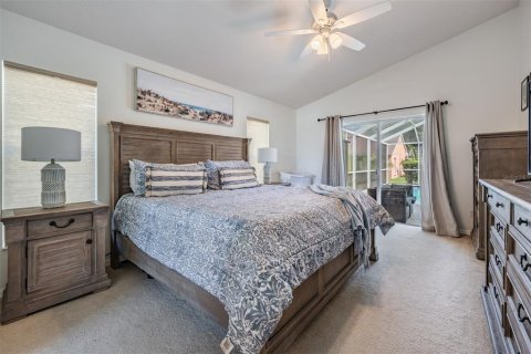 House in Tampa, Florida 4 bedrooms, 180.79 sq.m. № 1873034 - photo 18