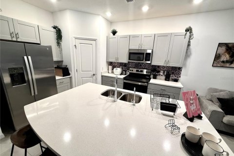 Townhouse in Kissimmee, Florida 3 bedrooms, 126.81 sq.m. № 2097574 - photo 17