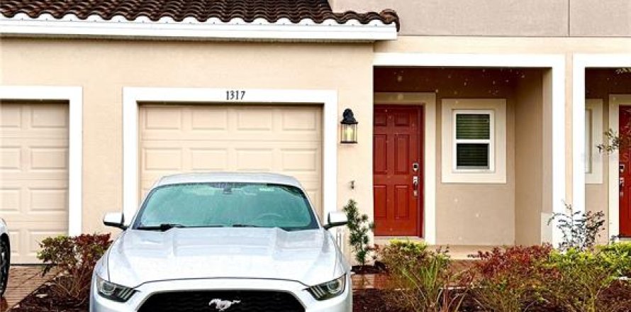 Townhouse in Kissimmee, Florida 3 bedrooms, 126.81 sq.m. № 2097574