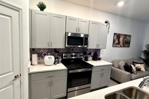 Townhouse in Kissimmee, Florida 3 bedrooms, 126.81 sq.m. № 2097574 - photo 18