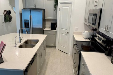 Townhouse in Kissimmee, Florida 3 bedrooms, 126.81 sq.m. № 2097574 - photo 19