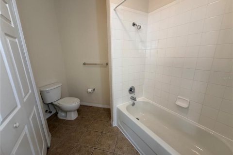 Copropriété à louer à Orlando, Floride: 2 chambres, 97.18 m2 № 2232800 - photo 12