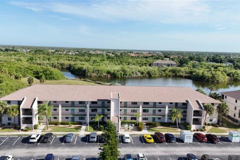 Condo in Punta Gorda, Florida, 2 bedrooms  № 2341491