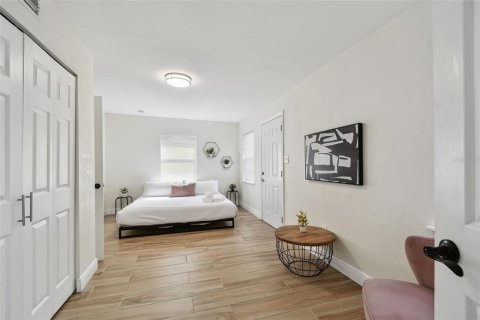 Casa en venta en Saint Petersburg, Florida, 4 dormitorios, 139.35 m2 № 1819393 - foto 18
