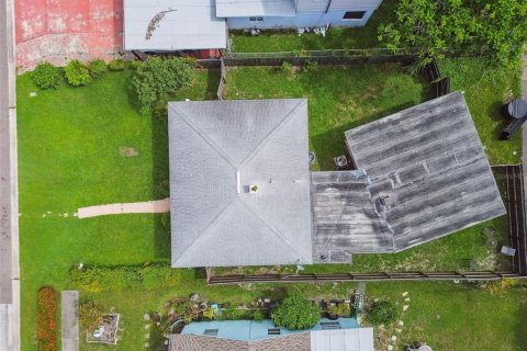 Casa en venta en Saint Petersburg, Florida, 4 dormitorios, 139.35 m2 № 1819393 - foto 28