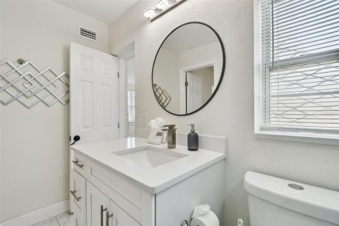 Casa en venta en Saint Petersburg, Florida, 4 dormitorios, 139.35 m2 № 1819393 - foto 24