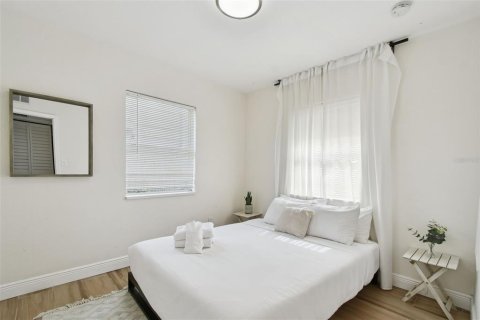 Casa en venta en Saint Petersburg, Florida, 4 dormitorios, 139.35 m2 № 1819393 - foto 12
