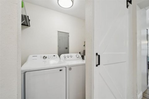 Casa en venta en Saint Petersburg, Florida, 4 dormitorios, 139.35 m2 № 1819393 - foto 17