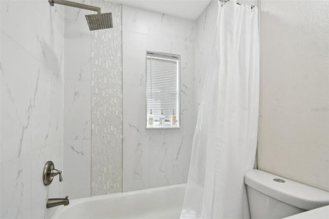 Casa en venta en Saint Petersburg, Florida, 4 dormitorios, 139.35 m2 № 1819393 - foto 11