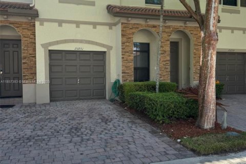 Touwnhouse à vendre à Homestead, Floride: 3 chambres, 158.49 m2 № 2017175 - photo 2