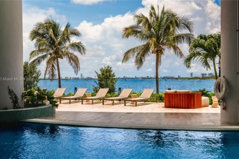 Copropriété à louer à Miami, Floride: 6 chambres, 234.11 m2 № 1888071 - photo 7