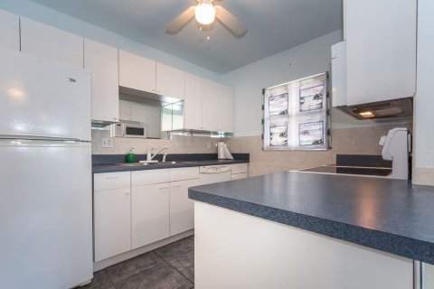 Copropriété à vendre à St. Lucie, Floride: 1 chambre, 69.86 m2 № 2188138 - photo 13