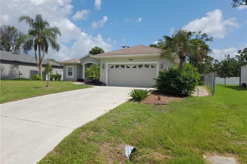 Villa ou maison à vendre à North Port, Floride: 3 chambres, 159.33 m2 № 2149190 - photo 2