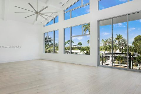 House in Naples, Florida 4 bedrooms № 1878596 - photo 7