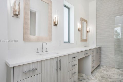 House in Naples, Florida 4 bedrooms № 1878596 - photo 17