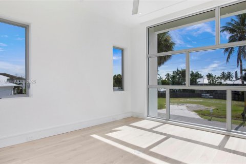 House in Naples, Florida 4 bedrooms № 1878596 - photo 19