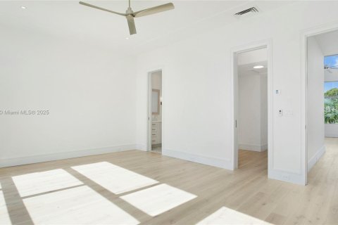 House in Naples, Florida 4 bedrooms № 1878596 - photo 16