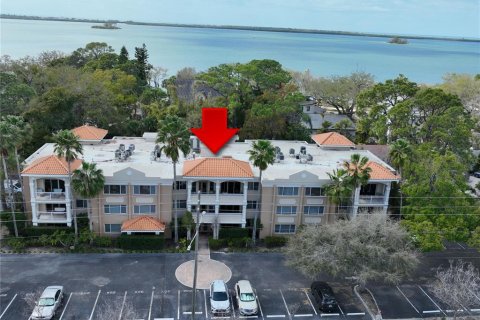 Condo in Dunedin, Florida, 2 bedrooms № 2195405