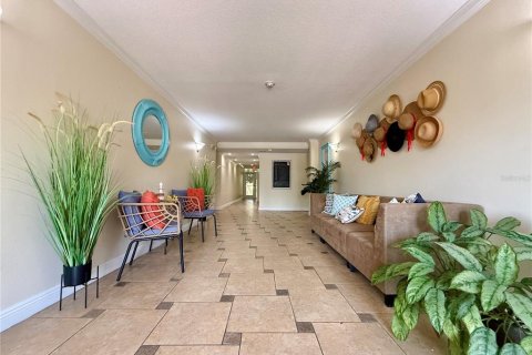 Copropriété à vendre à Dunedin, Floride: 2 chambres, 99.87 m2 № 2195405 - photo 3